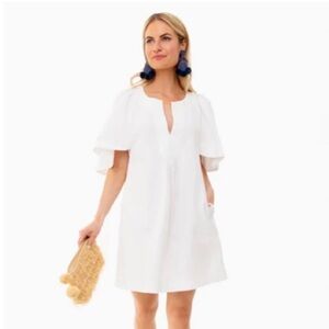POMANDER PLACE
White Finley Flutter Sleeve Dress
